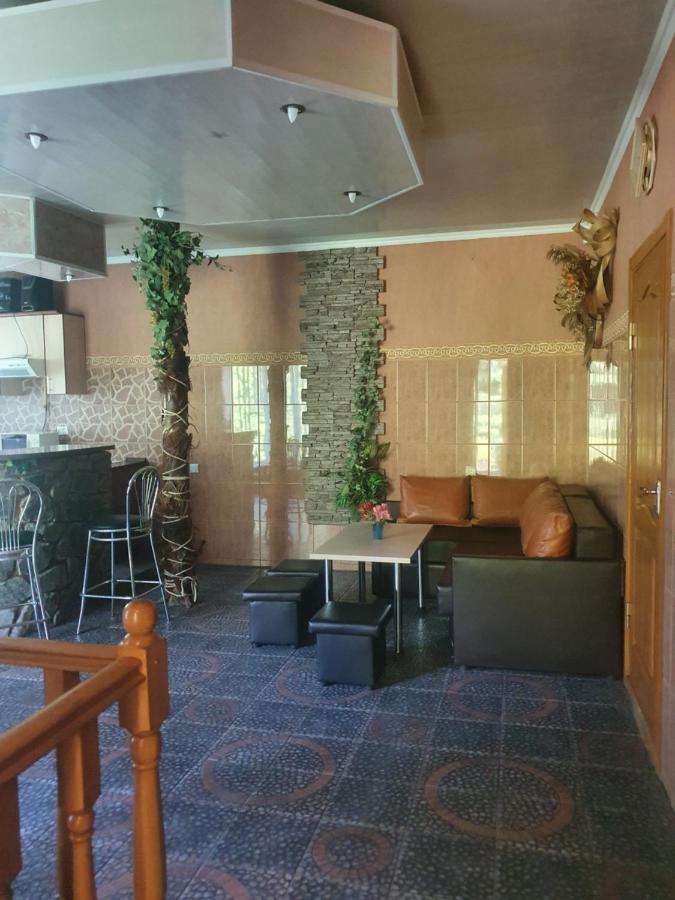 Дом Для Души С Бассейном Целиком Hotell Vinnytsia Exteriör bild